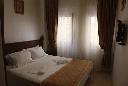Elisa Hotel İstanbul Oda ve Kahvaltı