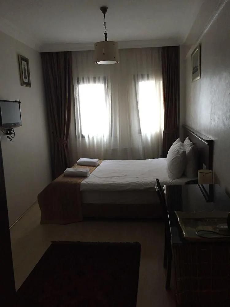 Elisa Hotel Istanboel